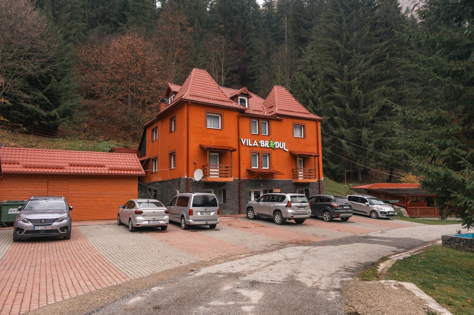 Vila Bradul Lacu Rosu Exterior photo